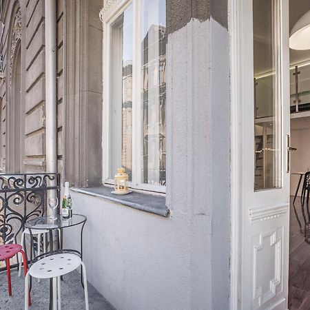 Luxury Art Deco Flat / Big Balcony Apartment Budapest Luaran gambar
