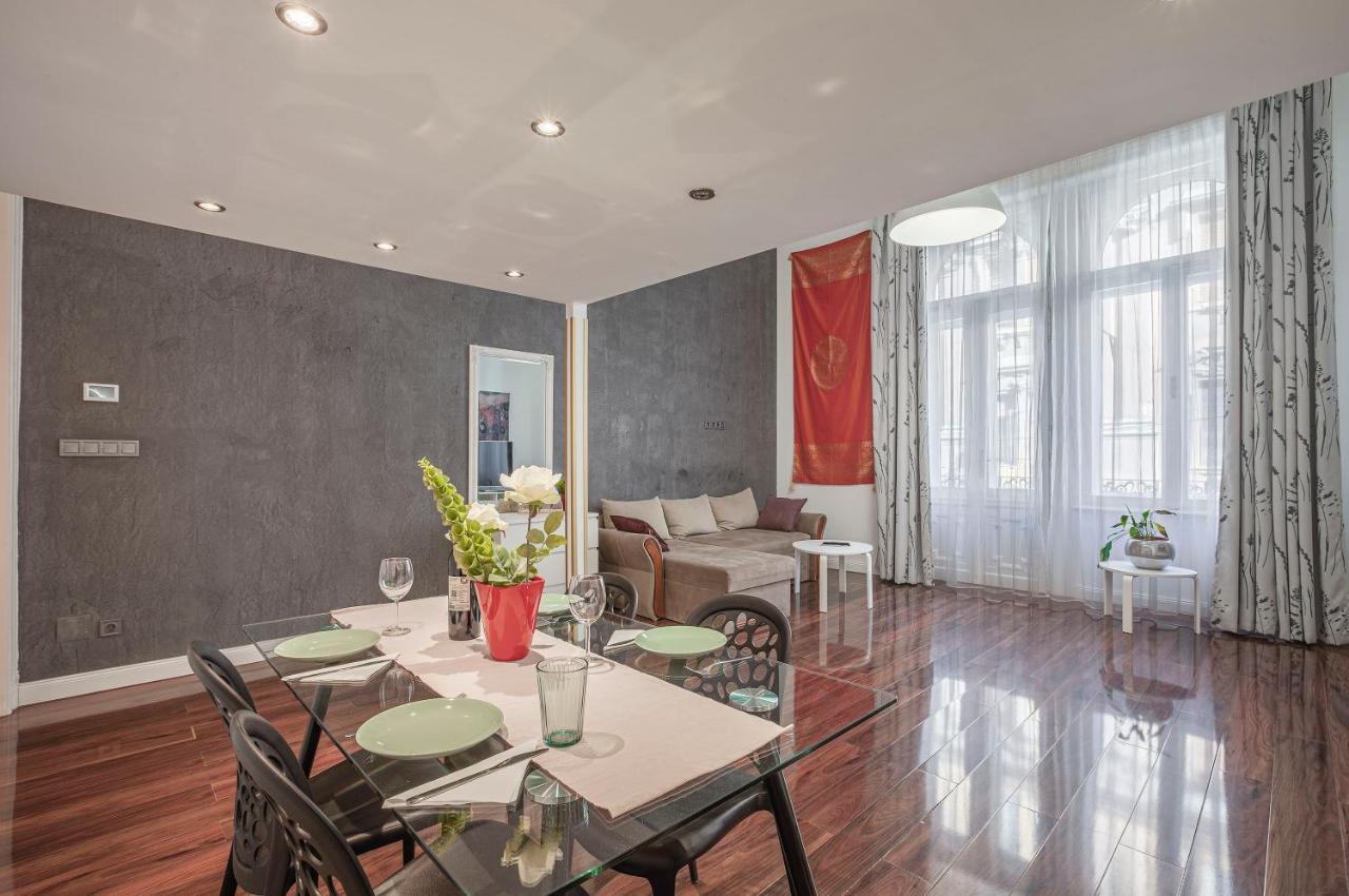 Luxury Art Deco Flat / Big Balcony Apartment Budapest Luaran gambar