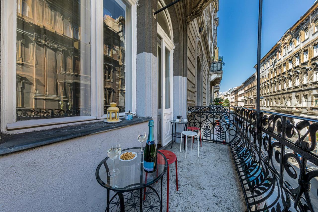 Luxury Art Deco Flat / Big Balcony Apartment Budapest Luaran gambar